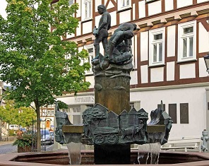 Brun­nen Altstadt
