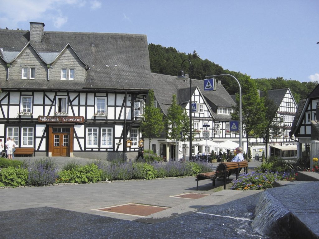 Kirch­platz Bad Fredeburg-min