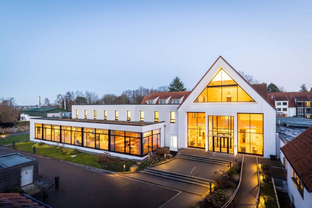 Hol­sing Vi­tal Außenansicht_Christian Schwier