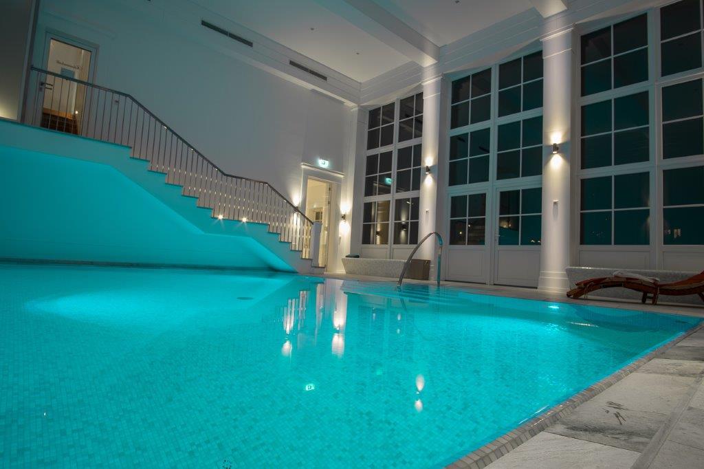 Pool Lahn­tal Ho­tel Bad Laasphe