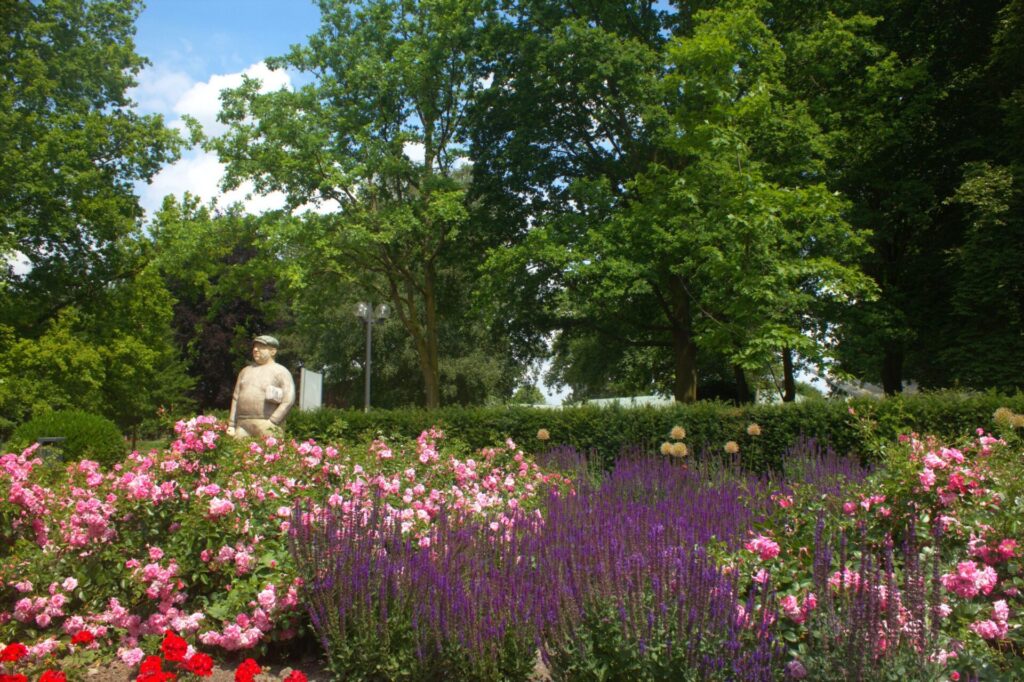 Blu­men­pracht im Kur­park Bad Westernkotten